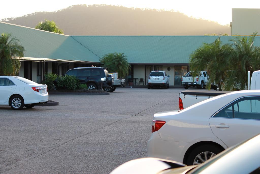 Glenmore Palms Motel Rockhampton Exterior foto